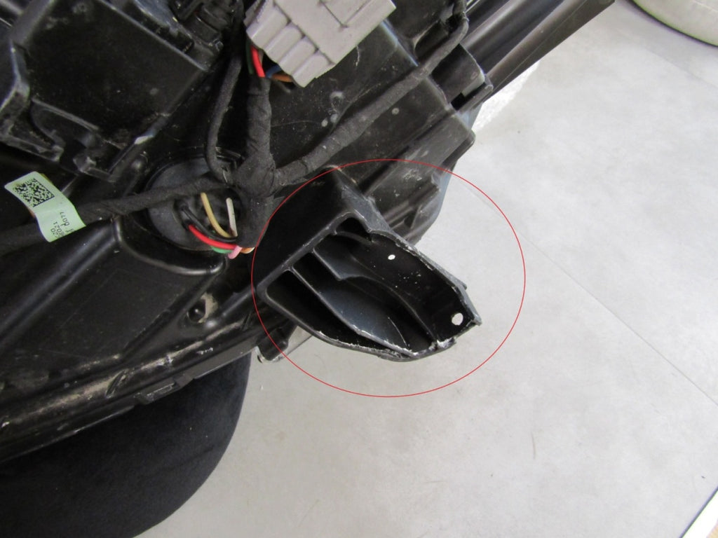 Prednji far MITSUBISHI OUTLANDER III 3 LIFT LED 15-18 RH desni 8301CB-64