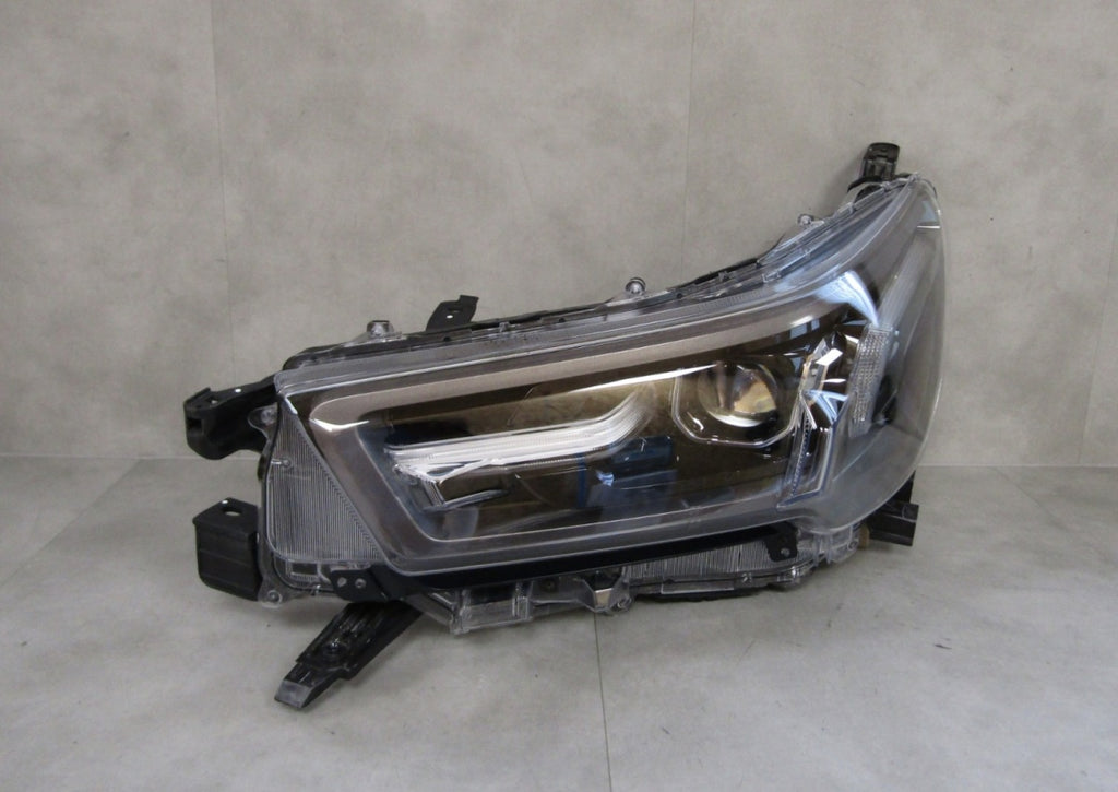Prednji far TOYOTA HILUX VIII 8 LIFT FULL LED LH lijevi 20-