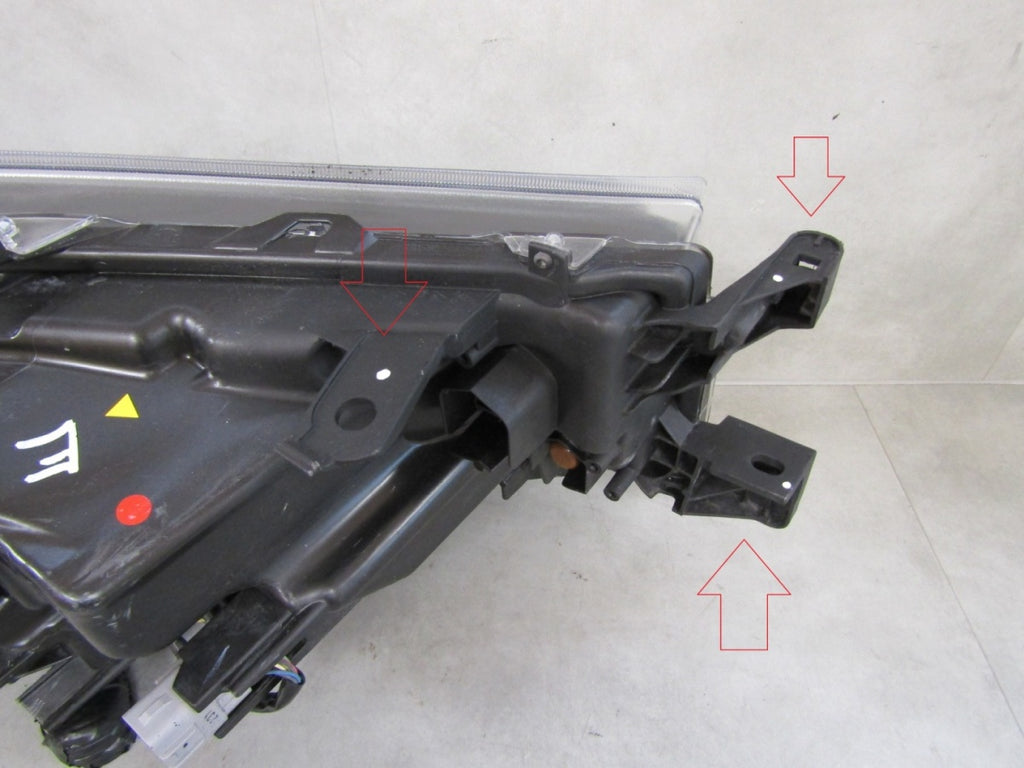 Prednji far TOYOTA HILUX VIII 8 LIFT FULL LED LH lijevi 20-