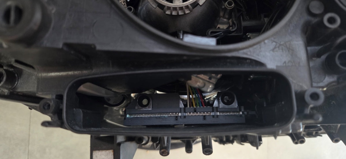 Prednji far BMW 5 F10 F11 xenon zakretni 10-13 lijevi LH 7203251-15