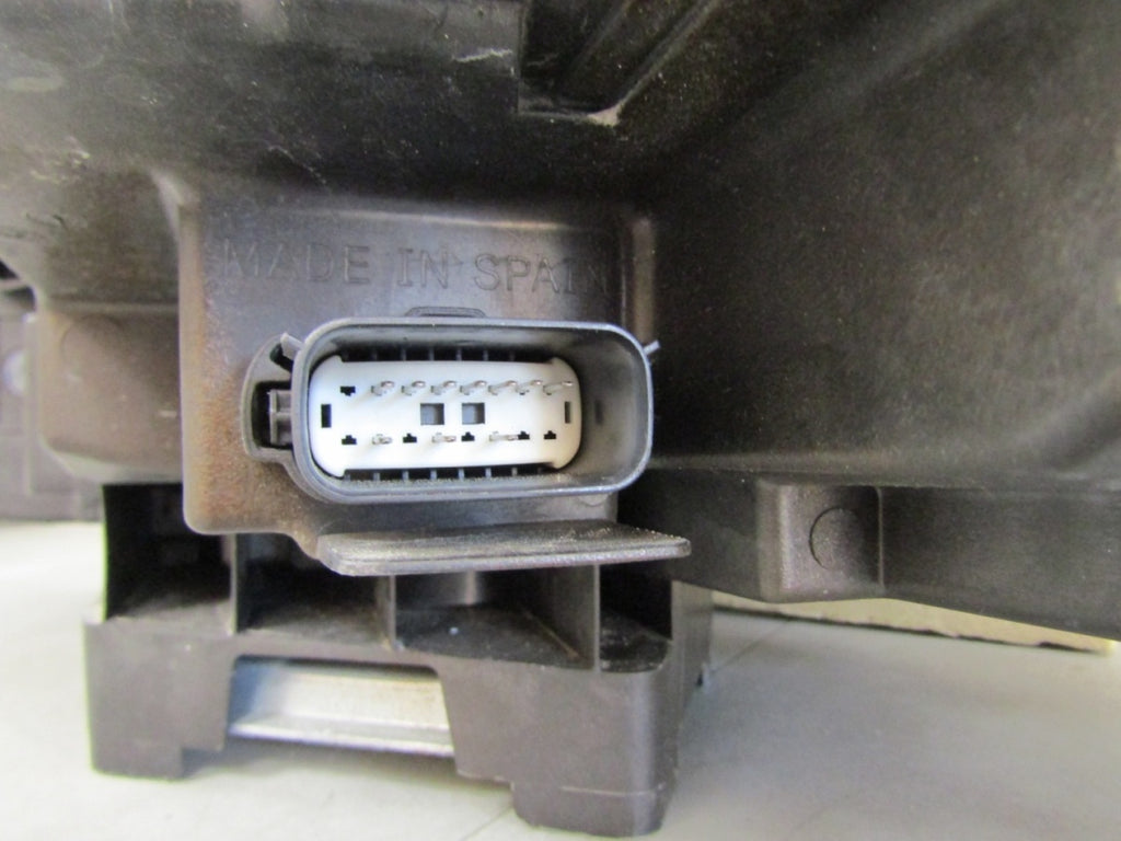 Prednji far FORD KUGA MK3 III FULL LED RH 19-24 LV4B-13E016-AN