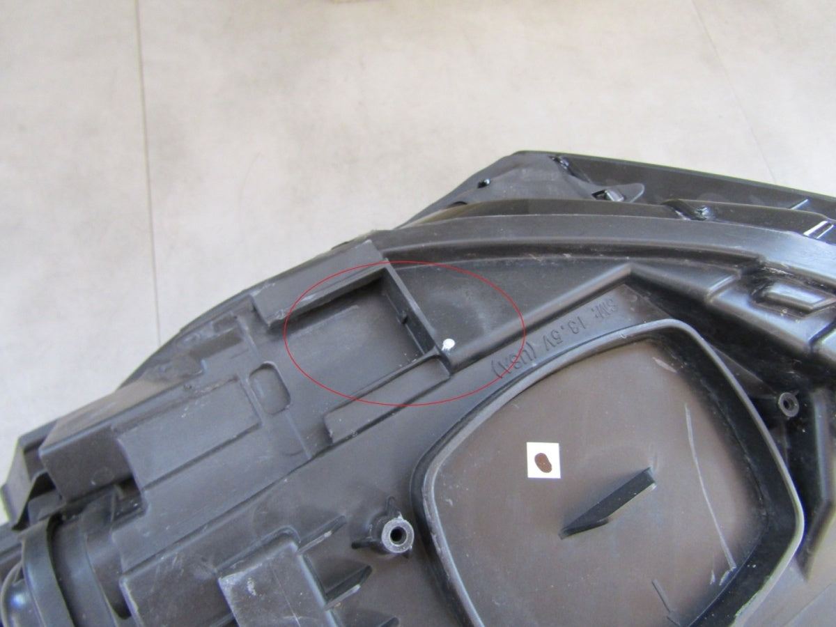 Prednji far AUDI A3 8Y0 LED 20- RH desni 8Y0941012