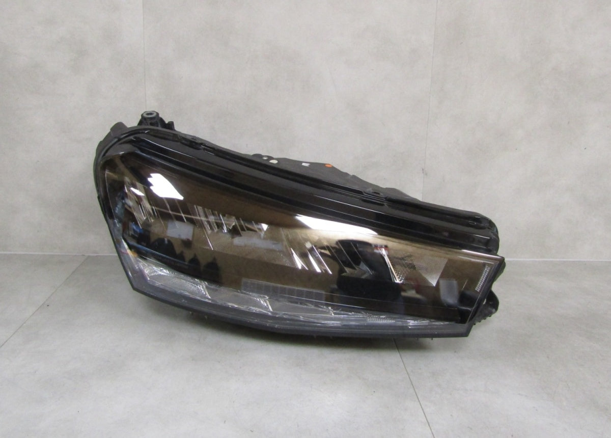 Prednji far SKODA FABIA IV 4 LED 21- RH desni 6VB941016