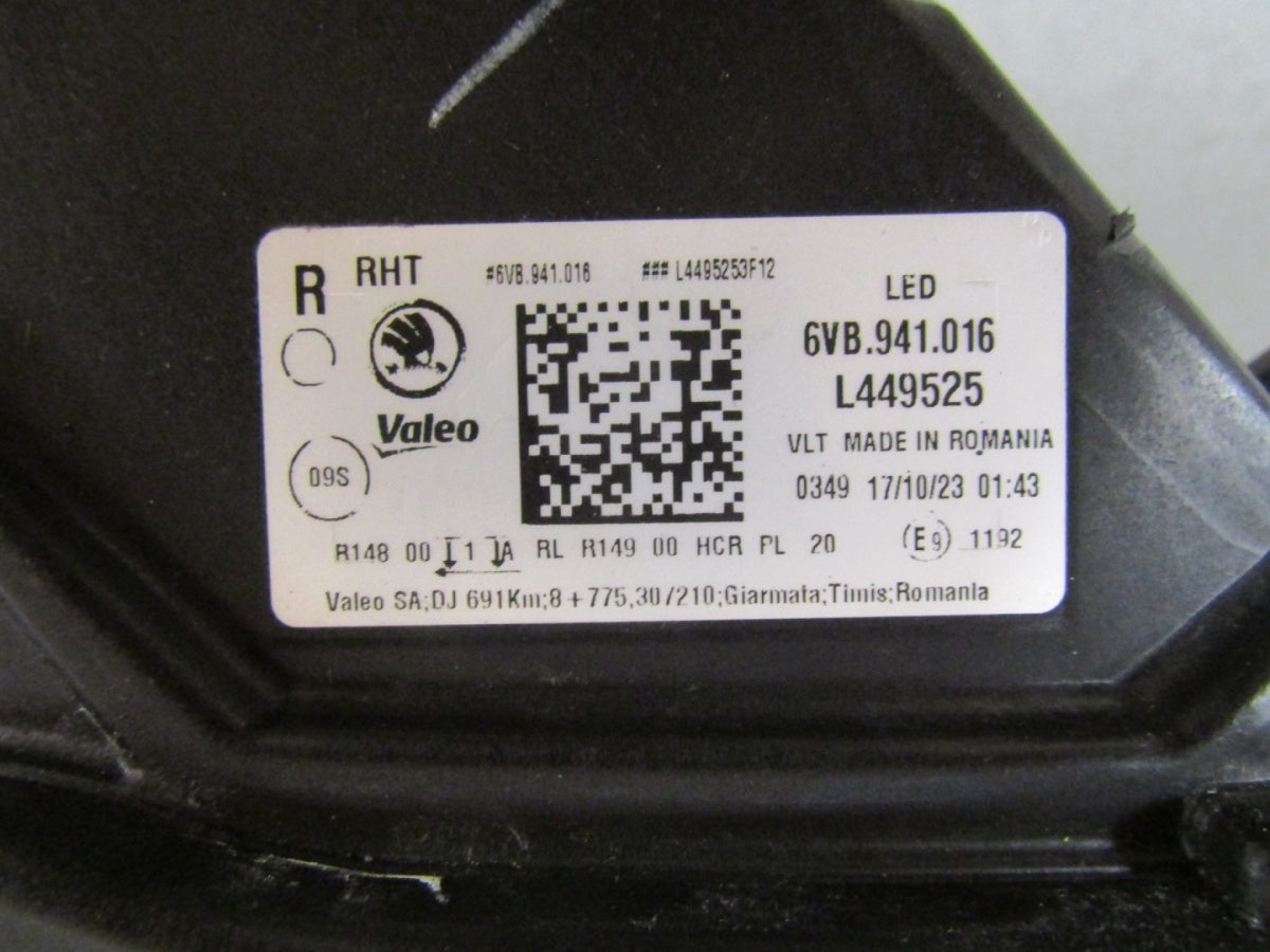 Prednji far SKODA FABIA IV 4 LED 21- RH desni 6VB941016