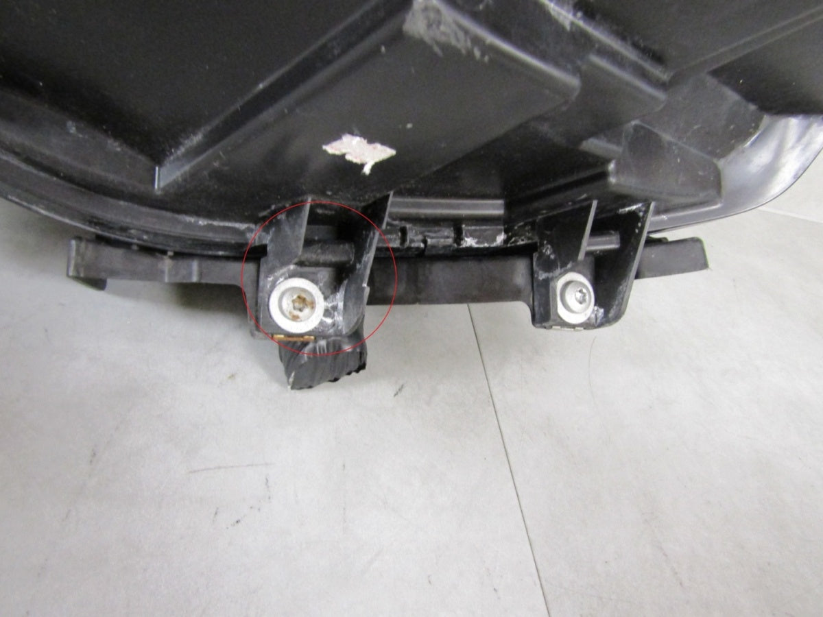 Prednji far FIAT TIPO II 2 xenon nezakretni 15-20 RH desni