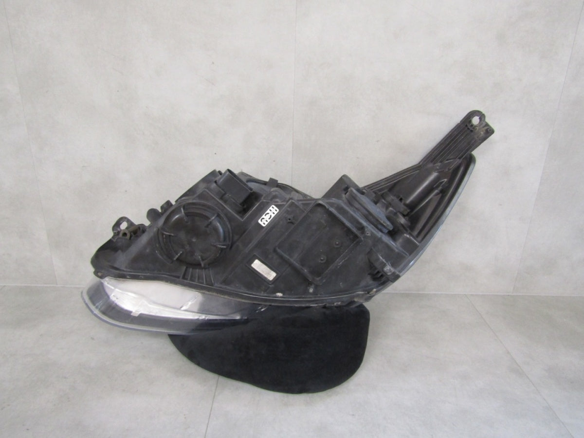 Prednji far FORD FOCUS MK3 III halogen RH desni CIEMNA 10-14 BM51-13W029