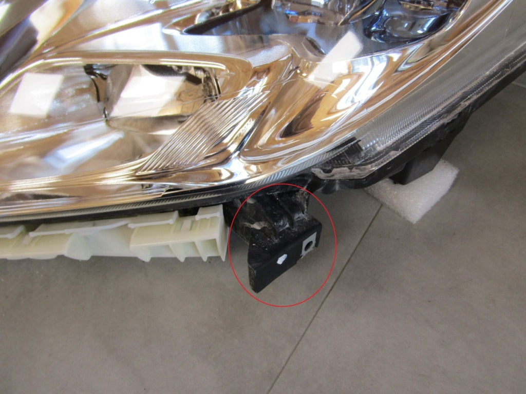 Prednji far NISSAN LEAF I LED LH lijevi 10-17
