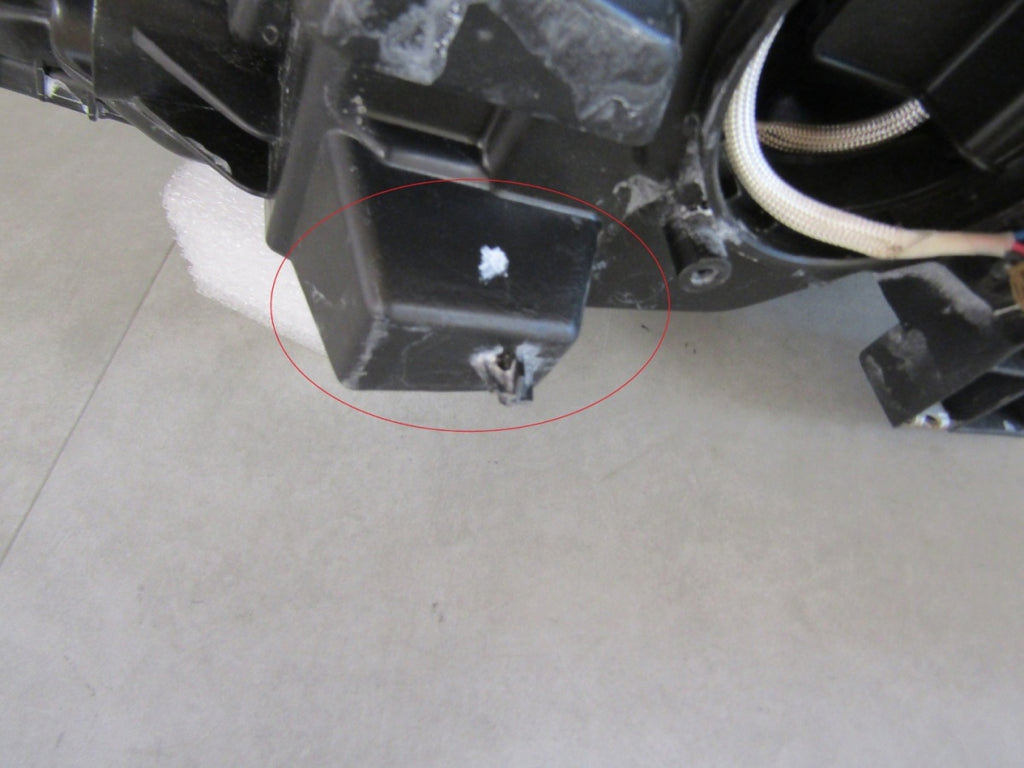 Prednji far NISSAN LEAF I LED LH lijevi 10-17