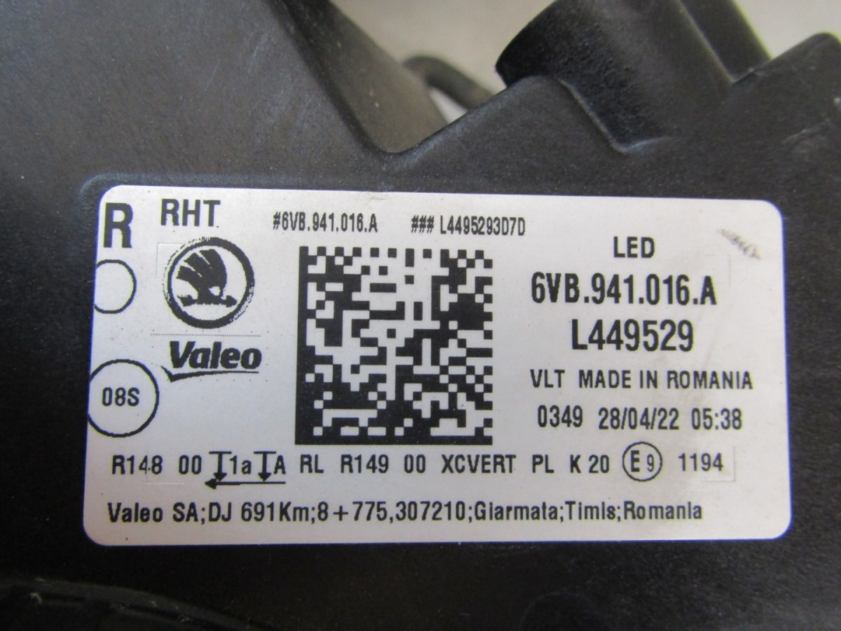 Prednji far SKODA FABIA IV 4 FULL LED RH desni 21- 6VB941016A