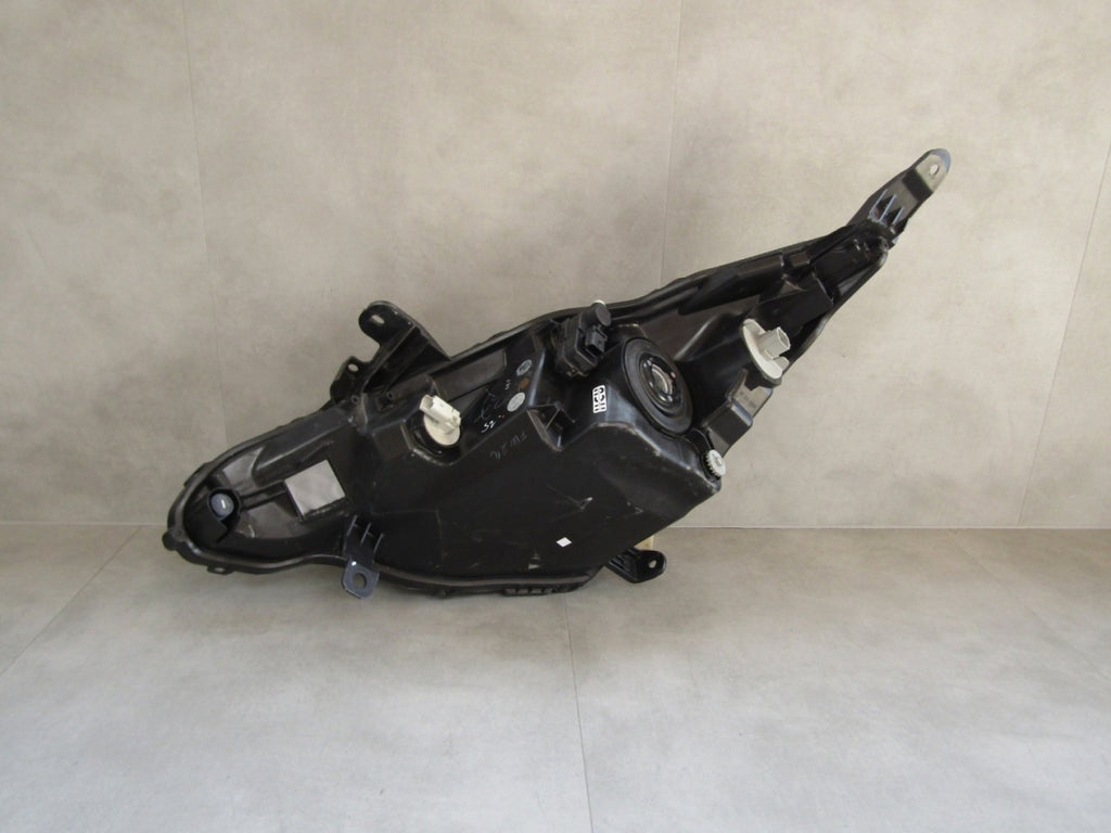 Prednji far Toyota Aygo 2 II halogen sa sočivom + LED 14-18 RH KOITO 0H-17