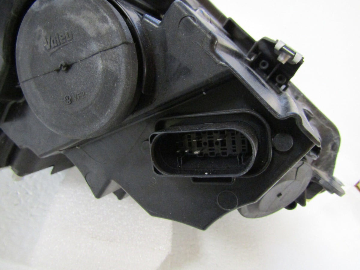 Prednji far VW GOLF 8 VIII LED 19-24 kompletan LH 5H1941005