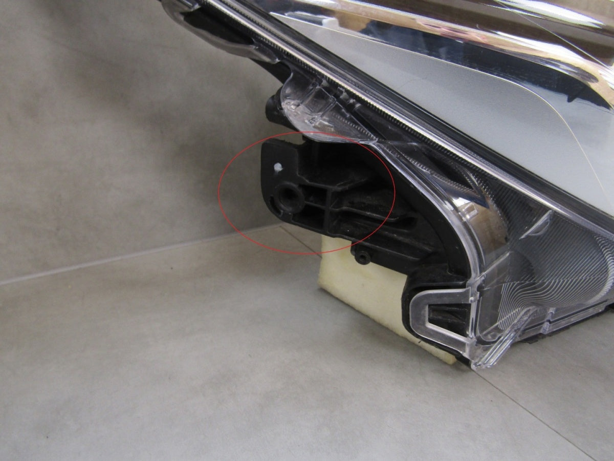Prednji far TOYOTA COROLLA E21 SEDAN FULL LED RH 18-23 81110-02T51
