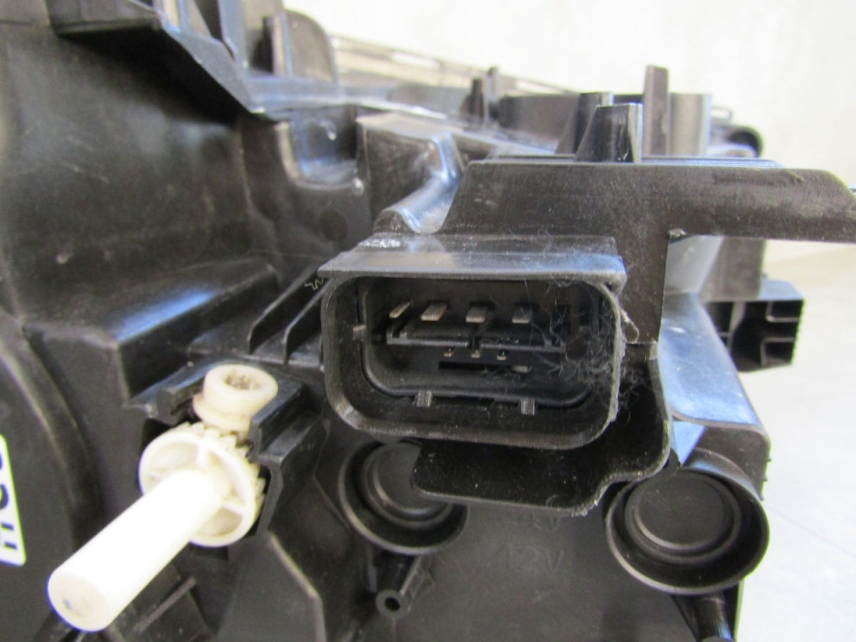 Prednji far BMW X1 F48 LED 15-19 LH lijevi 7495003