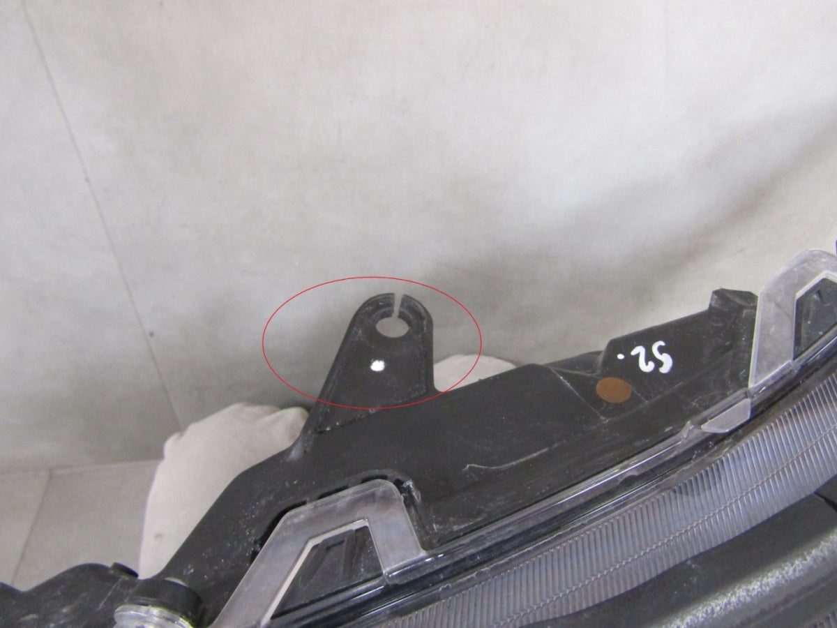 Prednji far TOYOTA RAV4 IV 5 V LED 19-21 LH lijevi