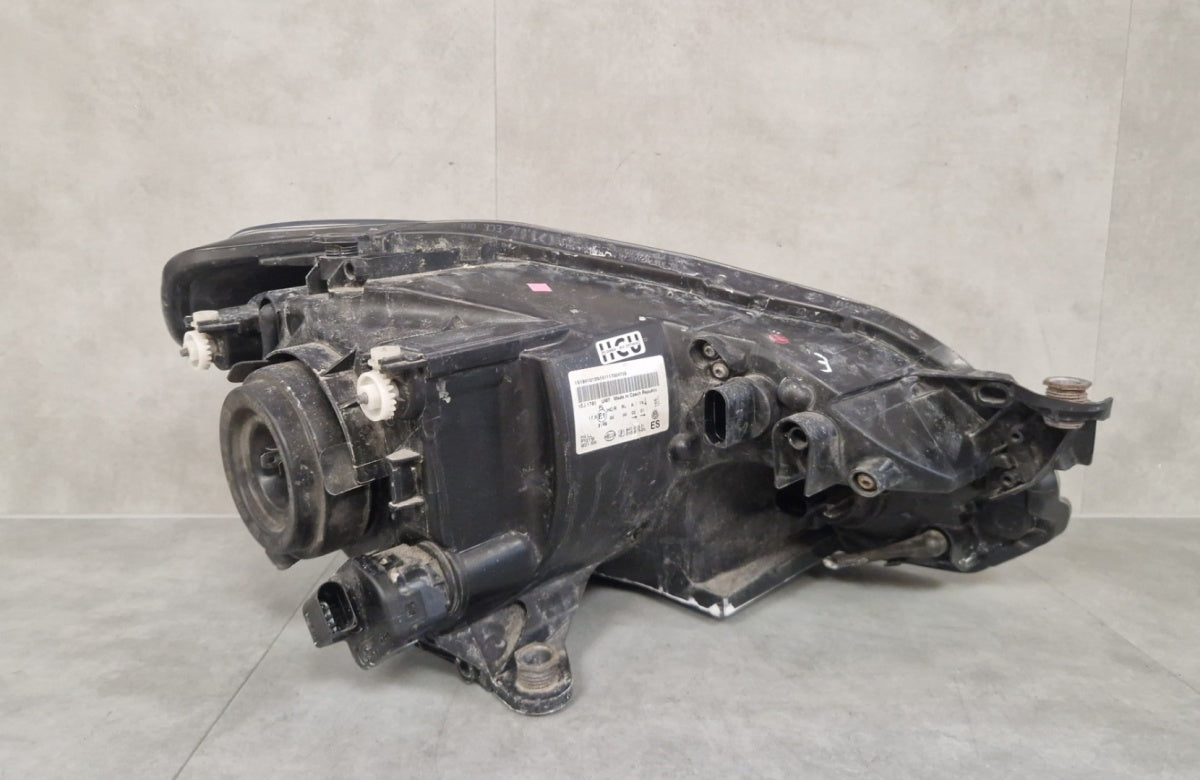 Prednji far VOLKSWAGEN UP 1S1 halogen 11-16 lijevi LH 1S1941015N