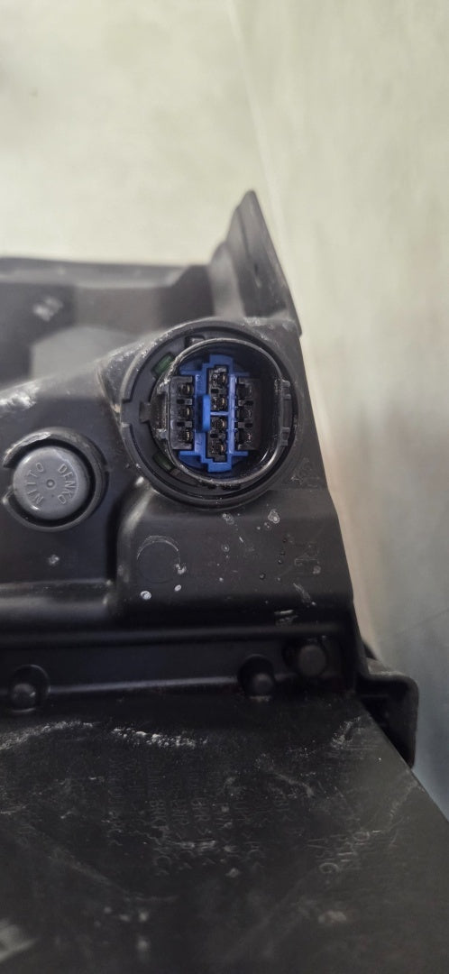 Prednji far KIA PICANTO III 3 LIFT IV 4 FULL LED desni RH 23- 92102G6610