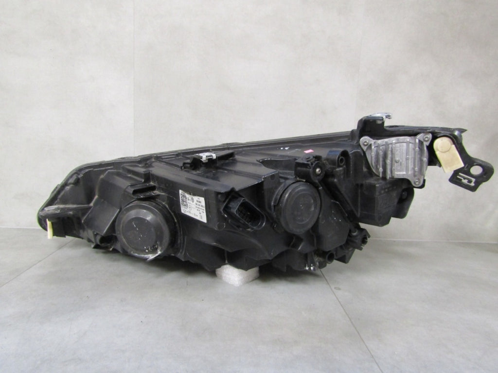 Prednji far VOLKSWAGEN VW GOLF 8 VIII LED 19-24 RH desni 5H1941006C