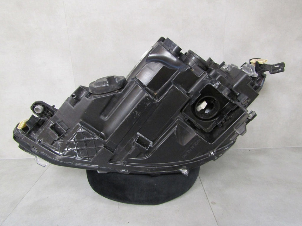 Prednji far VOLKSWAGEN VW GOLF 8 VIII LED 19-24 RH desni 5H1941006C