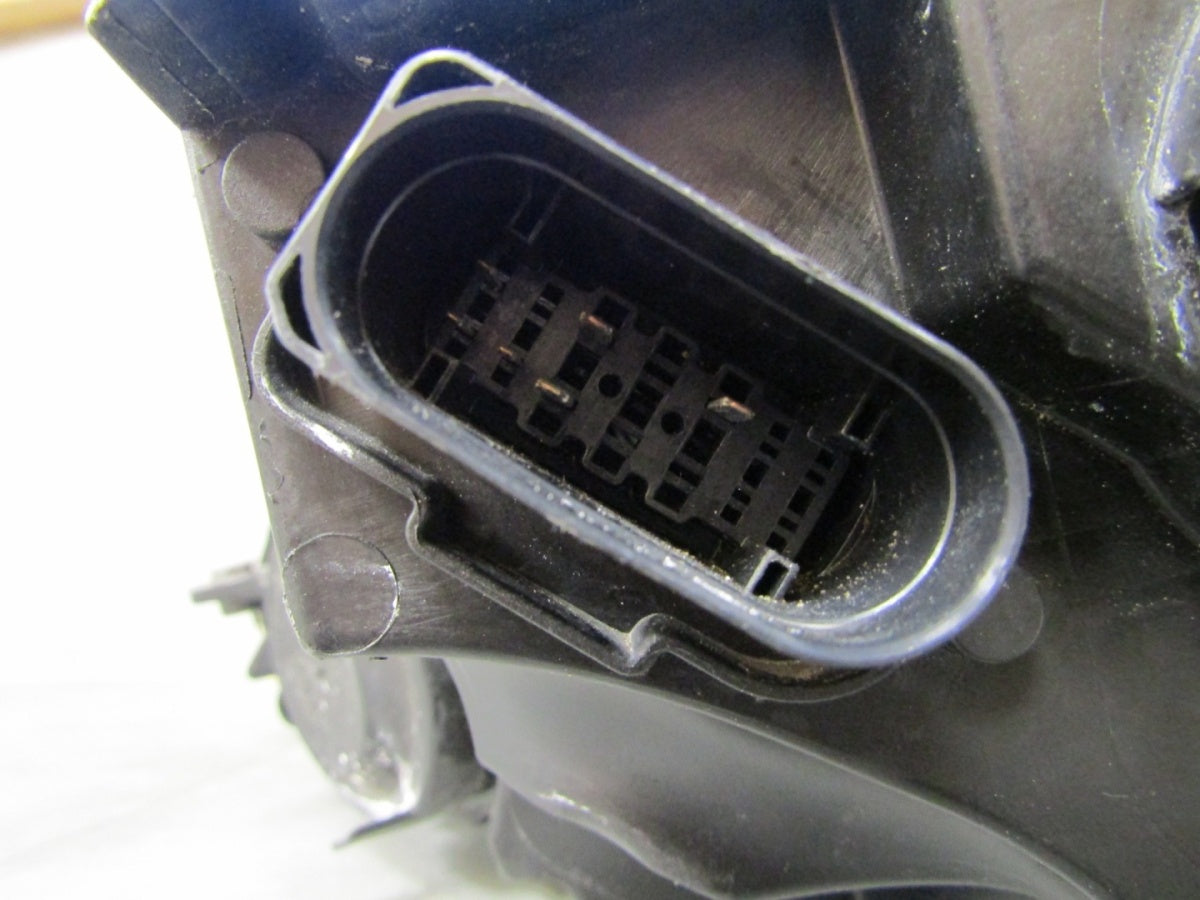 Prednji far VOLKSWAGEN VW GOLF 8 VIII LED 19-24 RH desni 5H1941006C
