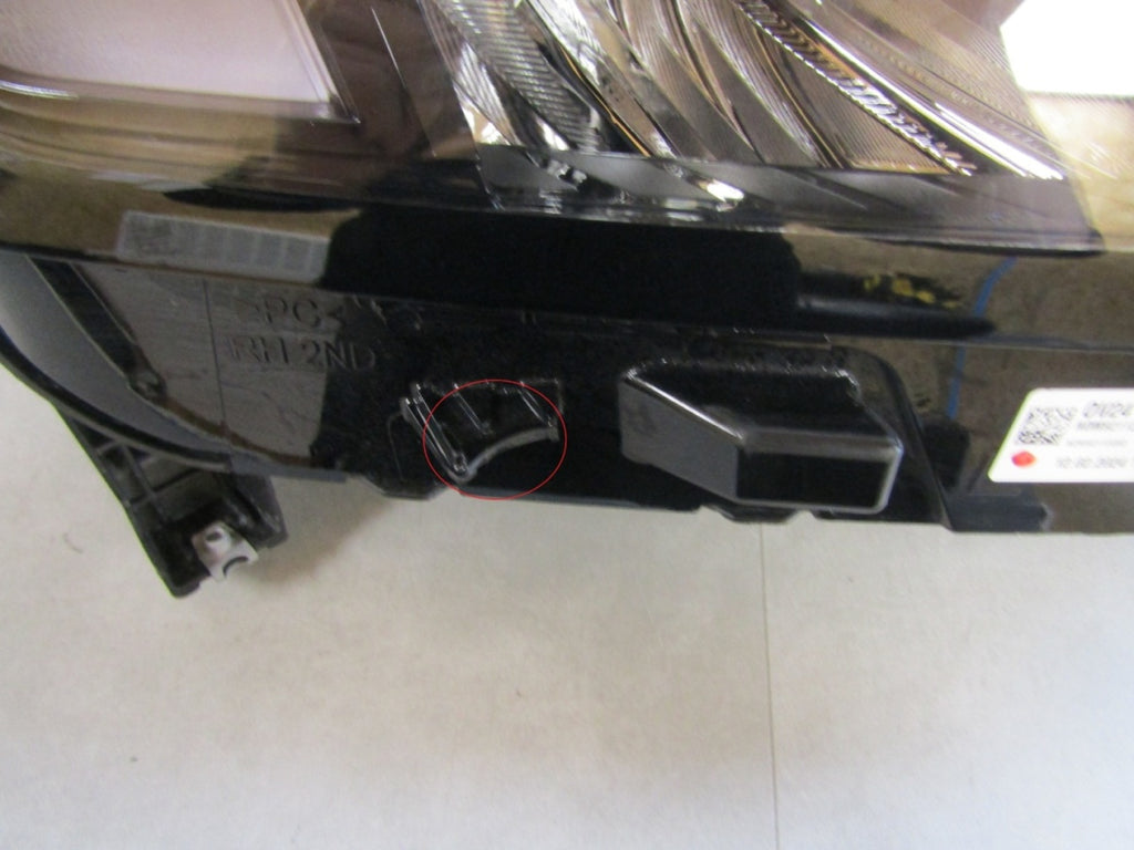 Prednji far OPEL FRONTERA LED 24- RH desni 9850142480