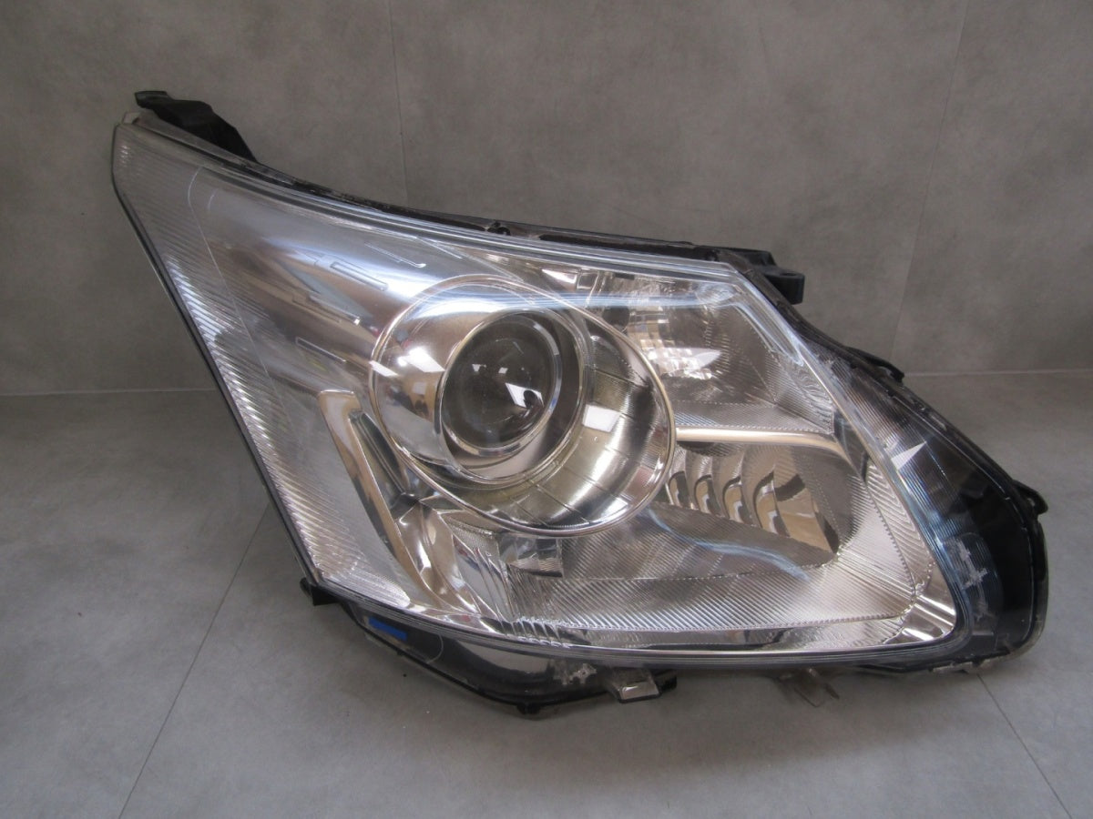 Prednji far TOYOTA AVENSIS T27 RH desni xenon zakretni H279HR-AE 09-11