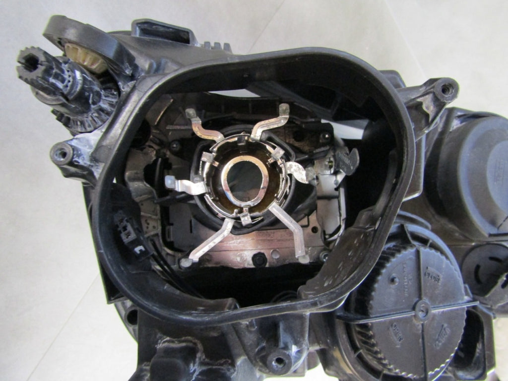 Prednji far SKODA RAPID xenon 12-16 LH lijevi 5JB941015A