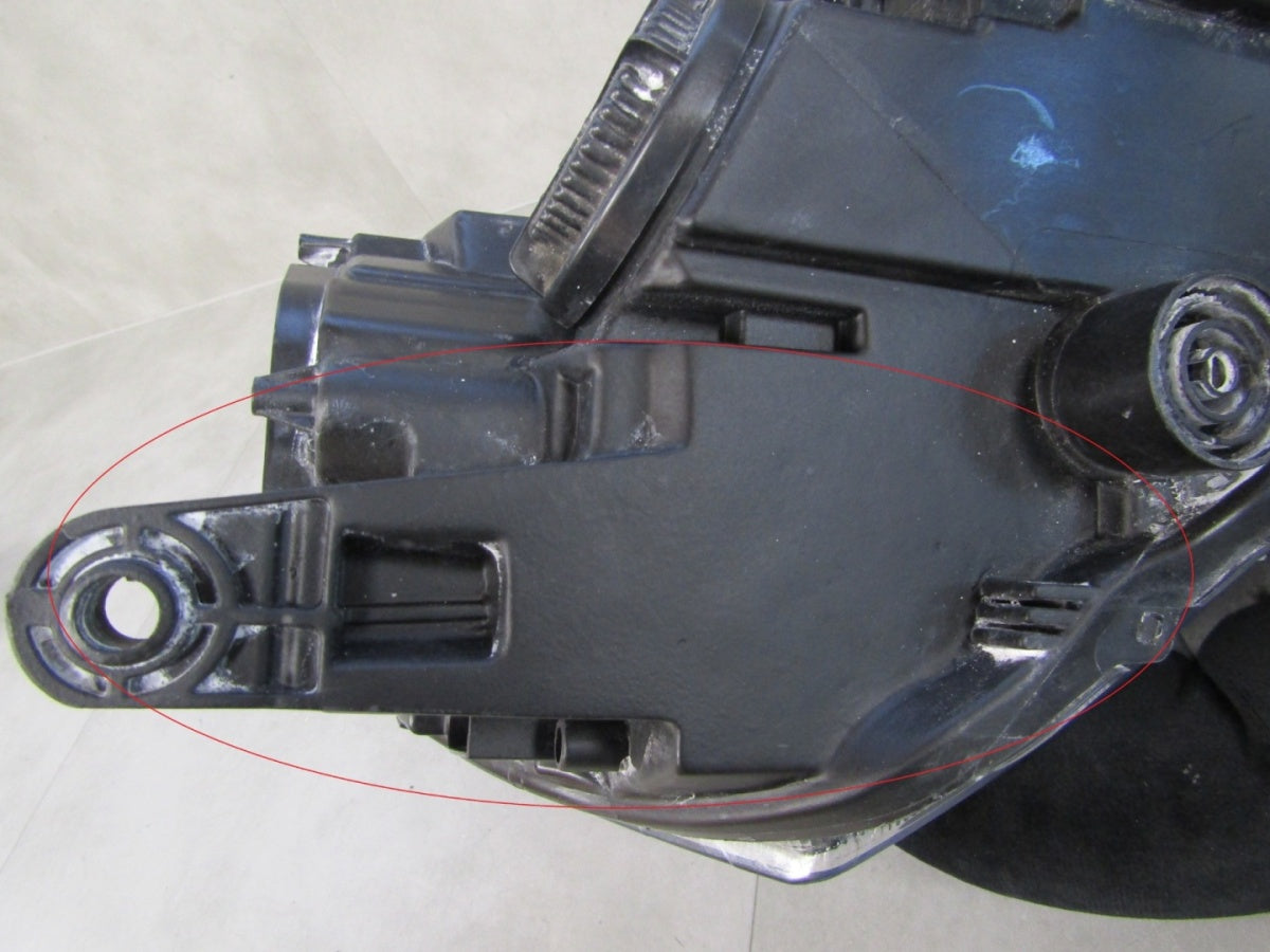 Prednji far SKODA RAPID xenon 12-16 LH lijevi 5JB941015A