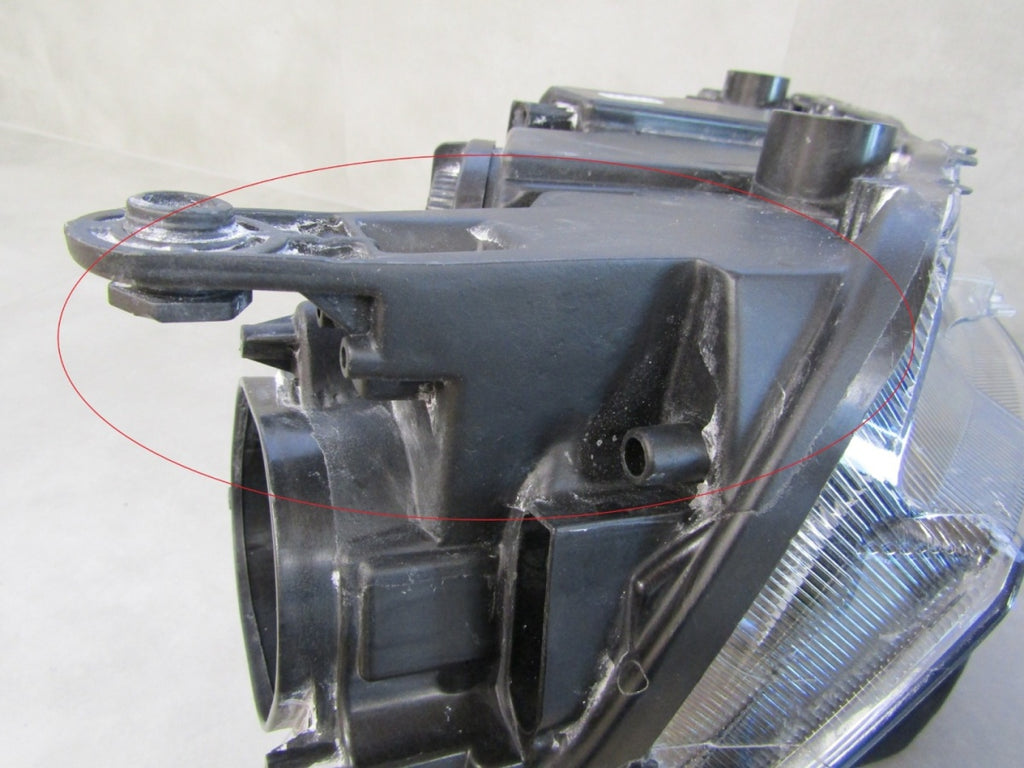 Prednji far SKODA RAPID xenon 12-16 LH lijevi 5JB941015A