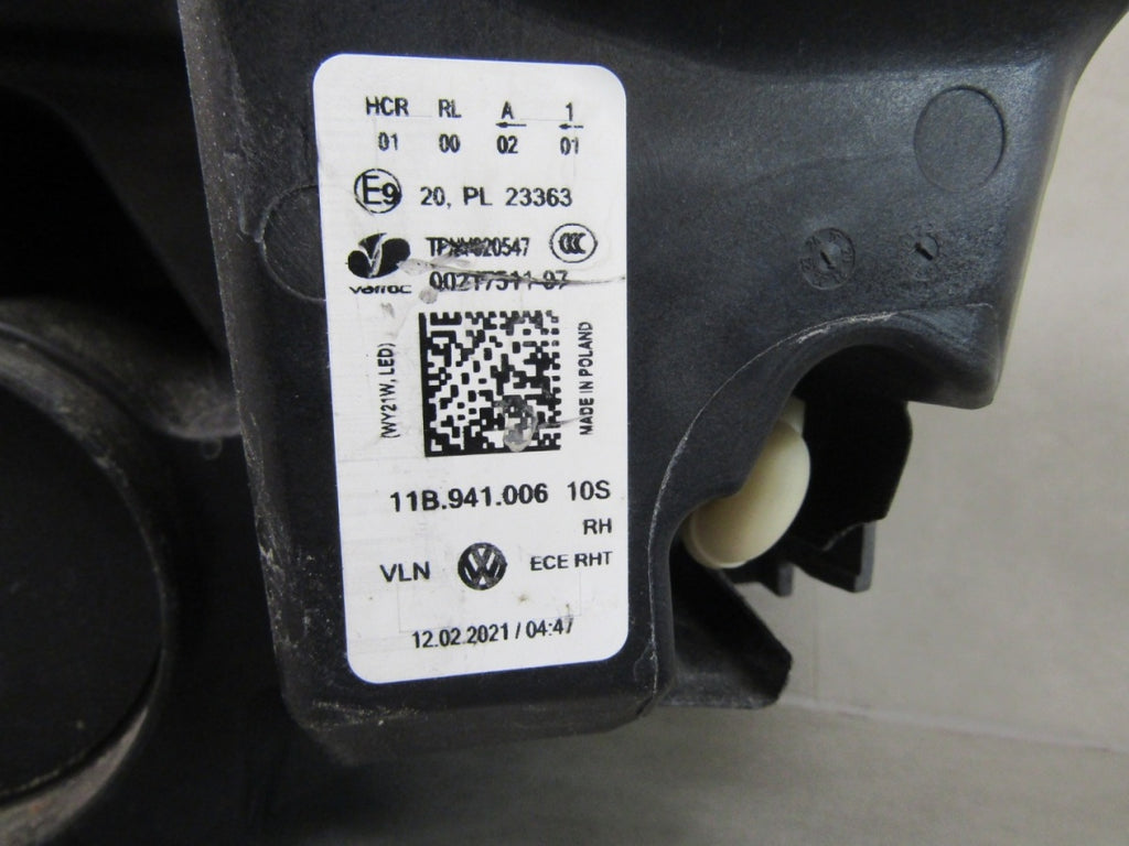 Prednji far VOLKSWAGEN ID.4 ID4 ID.5 ID5 LED 20- desni RH 11B941006
