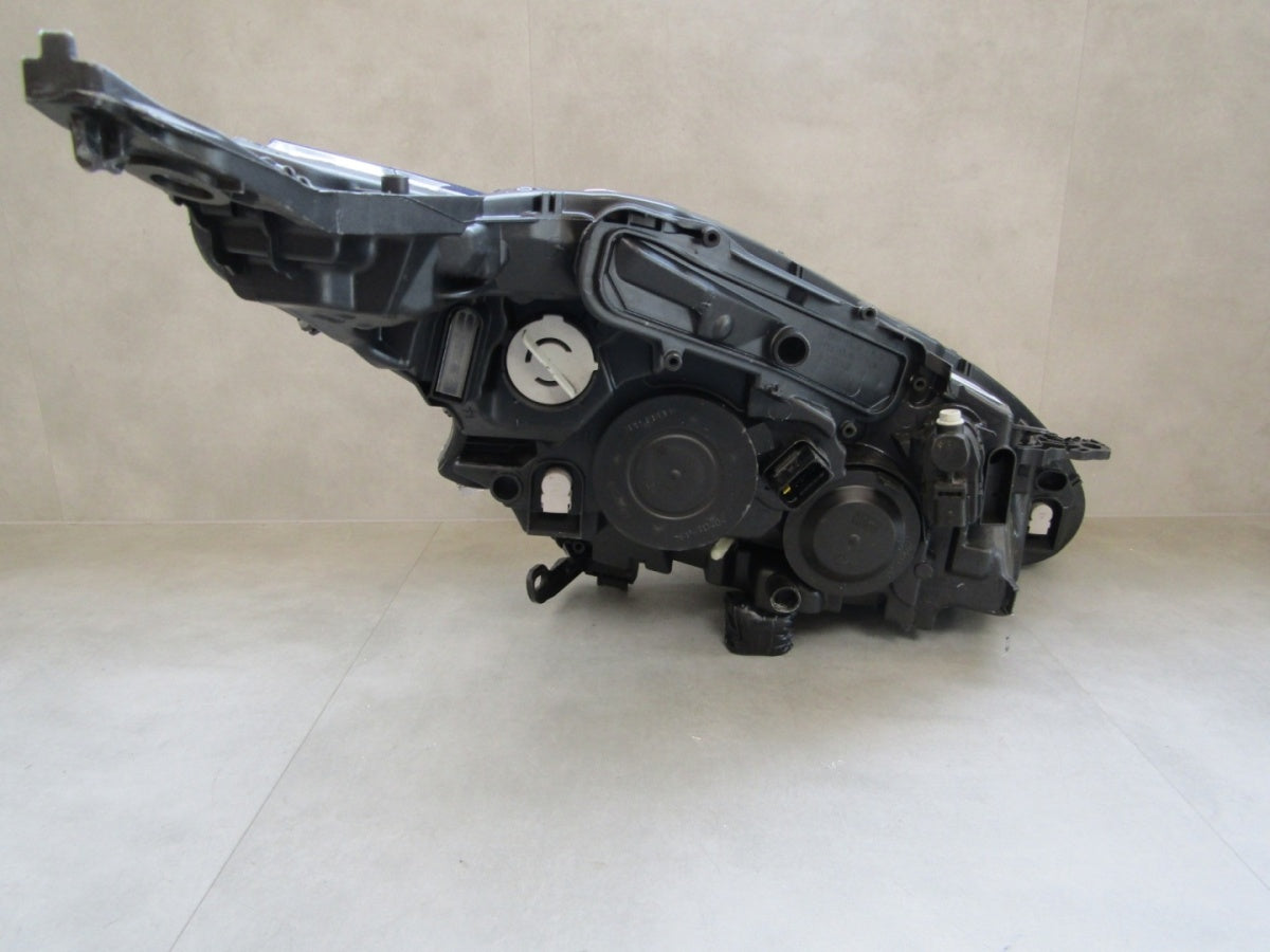 Prednji far PEUGEOT 208 I LIFT halogen sa sočivom + LED 15-19 LH lijevi 981080578