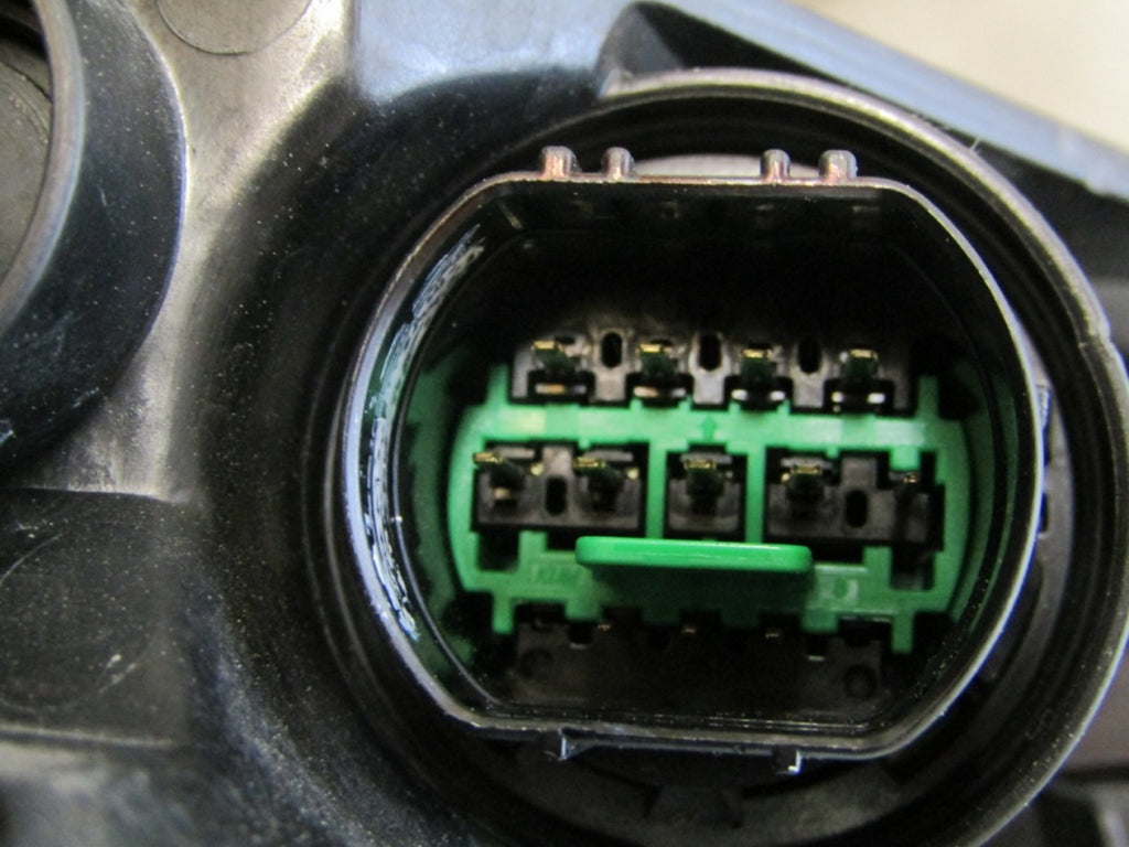 Prednji far KIA CEED 3 III halogen sa sočivom 18-21 lijevi LH 92101J7050