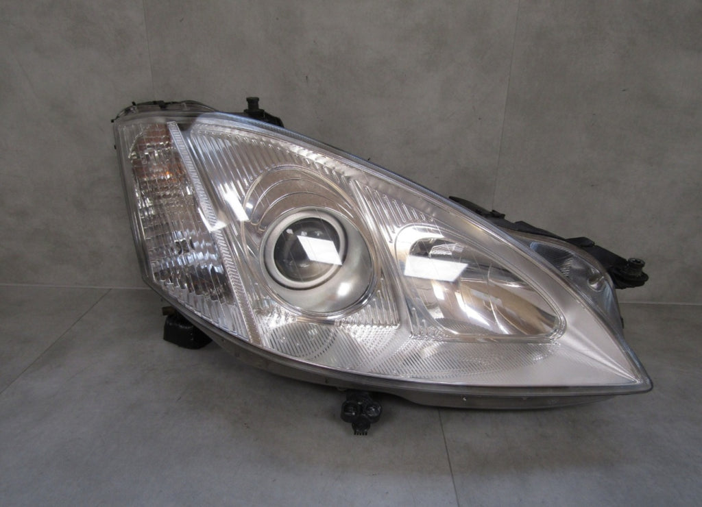 Prednji far MERCEDES S-KLASA W221 halogen sa sočivom RH desni 05-13 UK 1305235872
