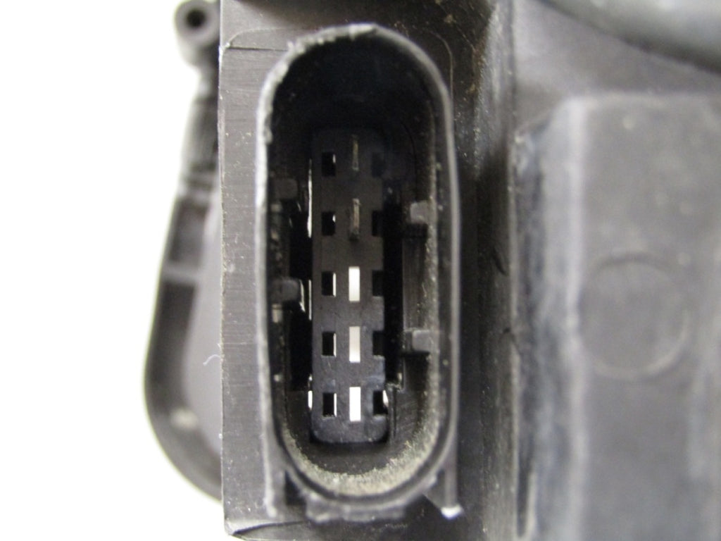 Prednji far MERCEDES S-KLASA W221 halogen sa sočivom RH desni 05-13 UK 1305235872