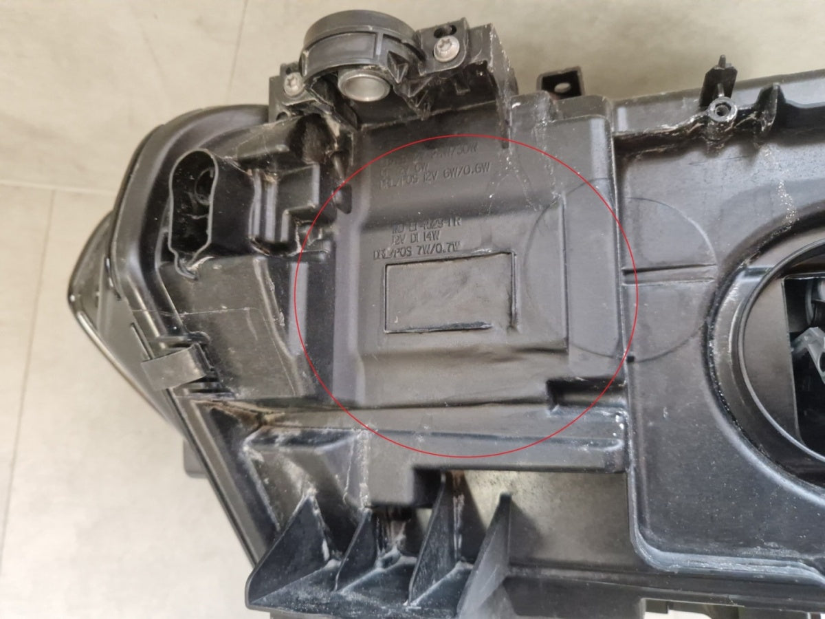 Prednji far BMW X5 G05 X6 G06 LASER 18-23 desni RH 9481790-09