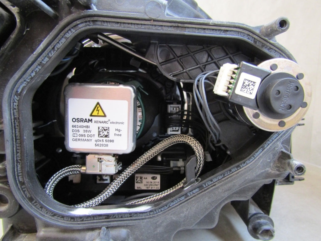 Prednji far PORSCHE CAYENNE 7P5 LIFT xenon zakretni 14-17 LH lijevi 7P5941751F