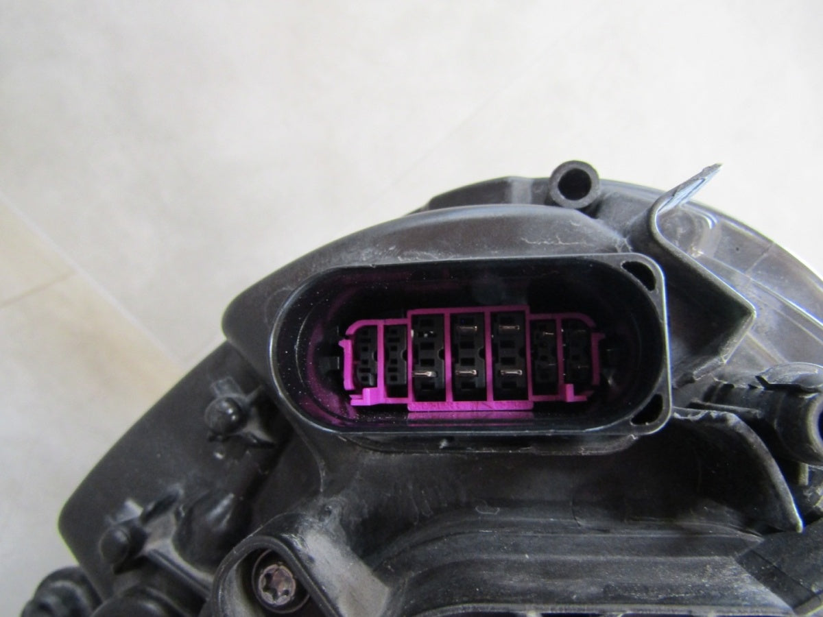 Prednji far PORSCHE CAYENNE 7P5 LIFT xenon zakretni 14-17 LH lijevi 7P5941751F