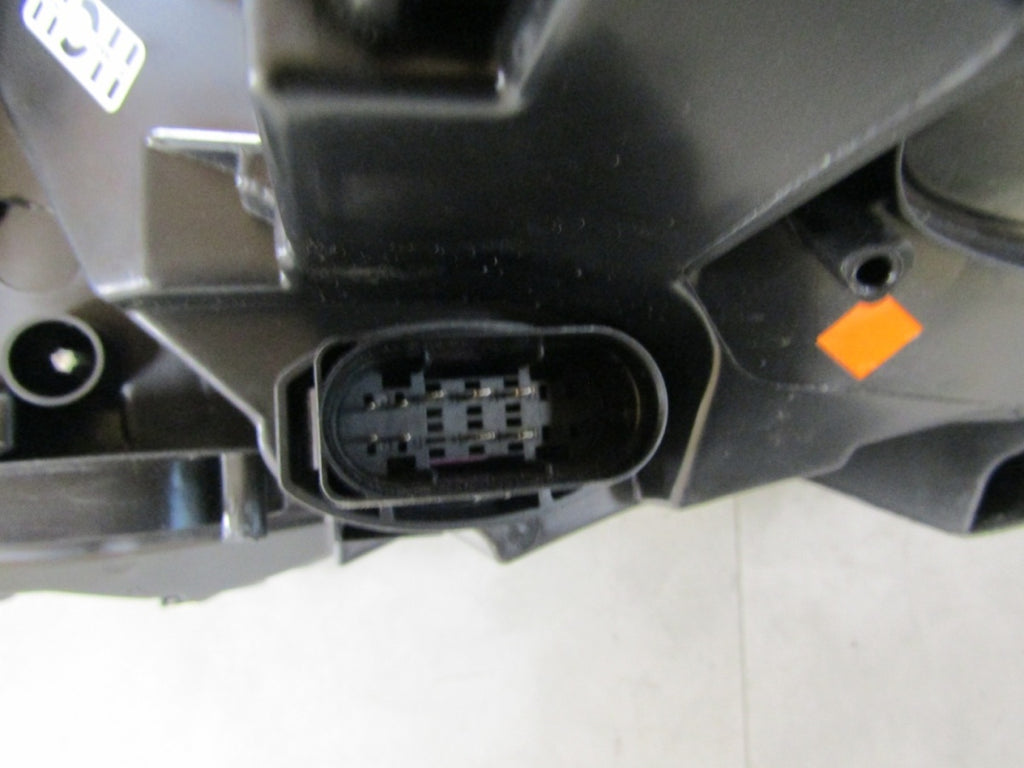 Prednji far MERCEDES GLE 166 LIFT FULL LED ILS 15-19 RH desni