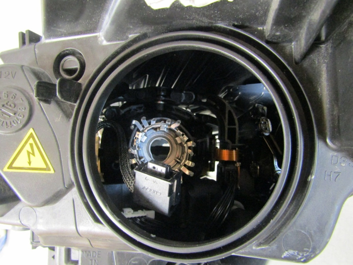 Prednji far FORD KUGA MK 2 II LIFT ST xenon zakretni RH desni 16-19 GV41-13D154-EF