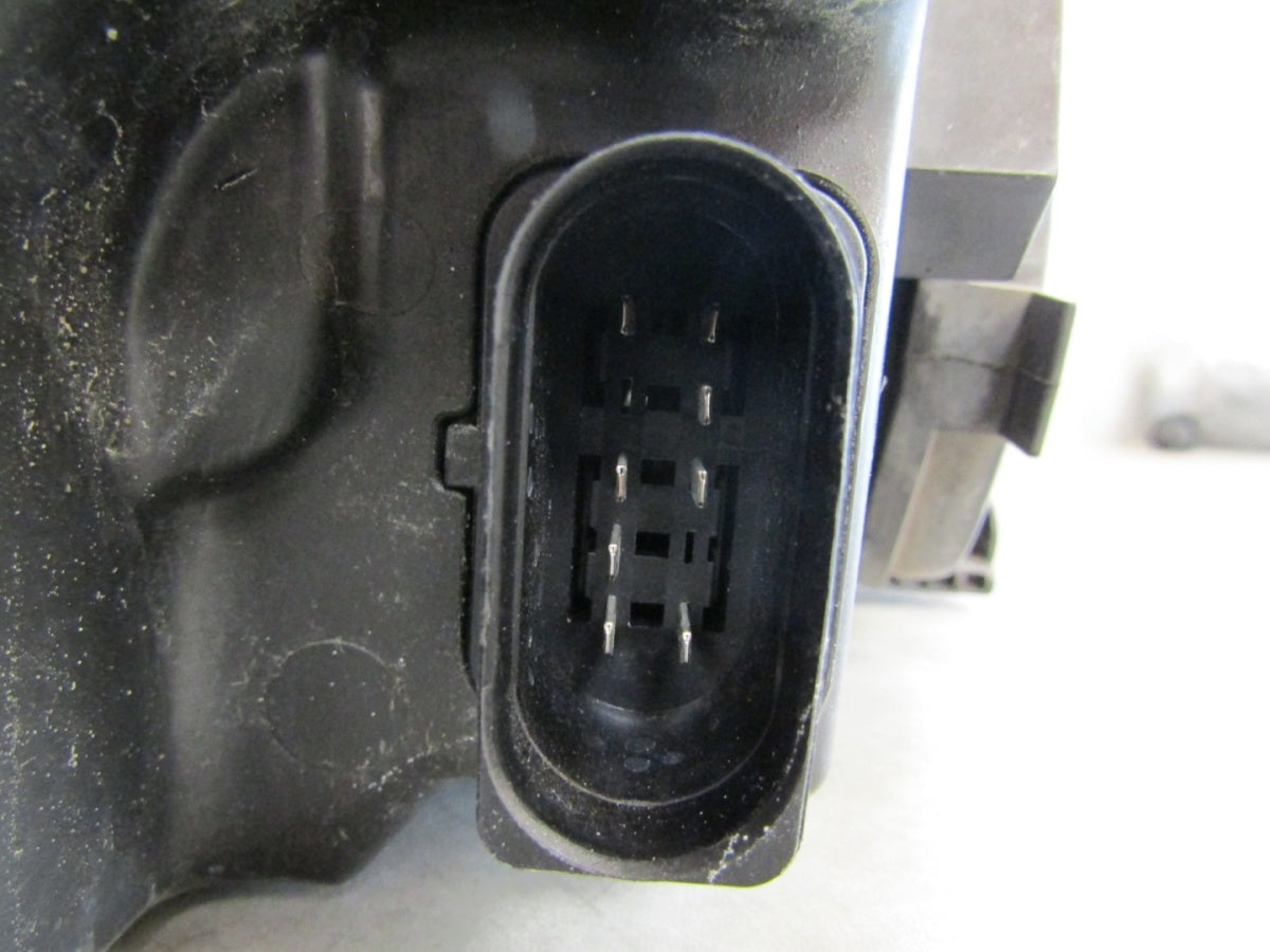 Prednji far VOLKSWAGEN POLO V 6R halogen LH lijevi 6R1941015E