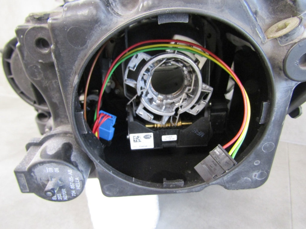 Prednji far MERCEDES ML W164 164 xenon zakretni 05-08 desni RH