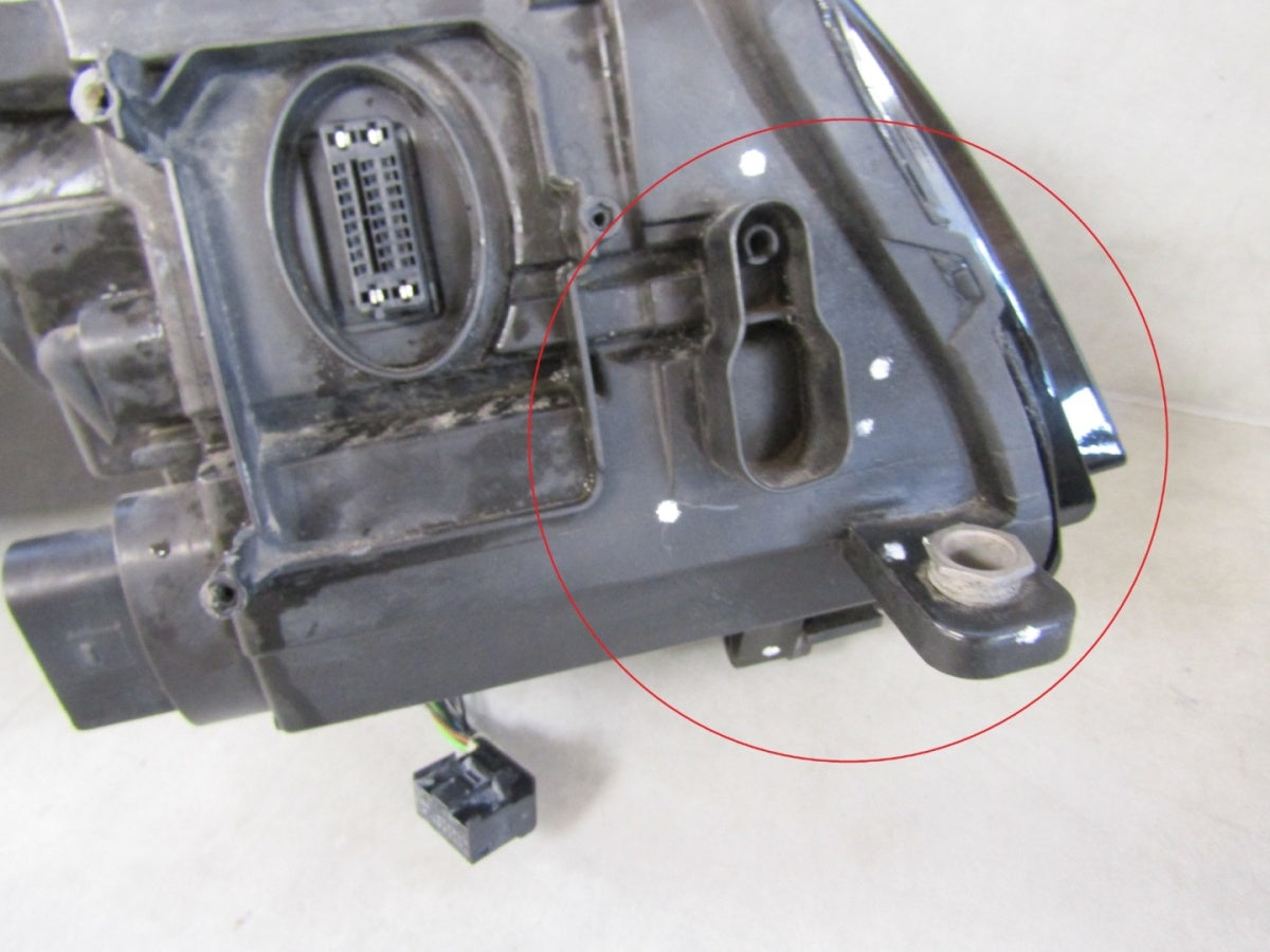 Prednji far VOLKSWAGEN TOURAN 1T1 xenon zakretni 10-15 LH lijevi 1T1941751G