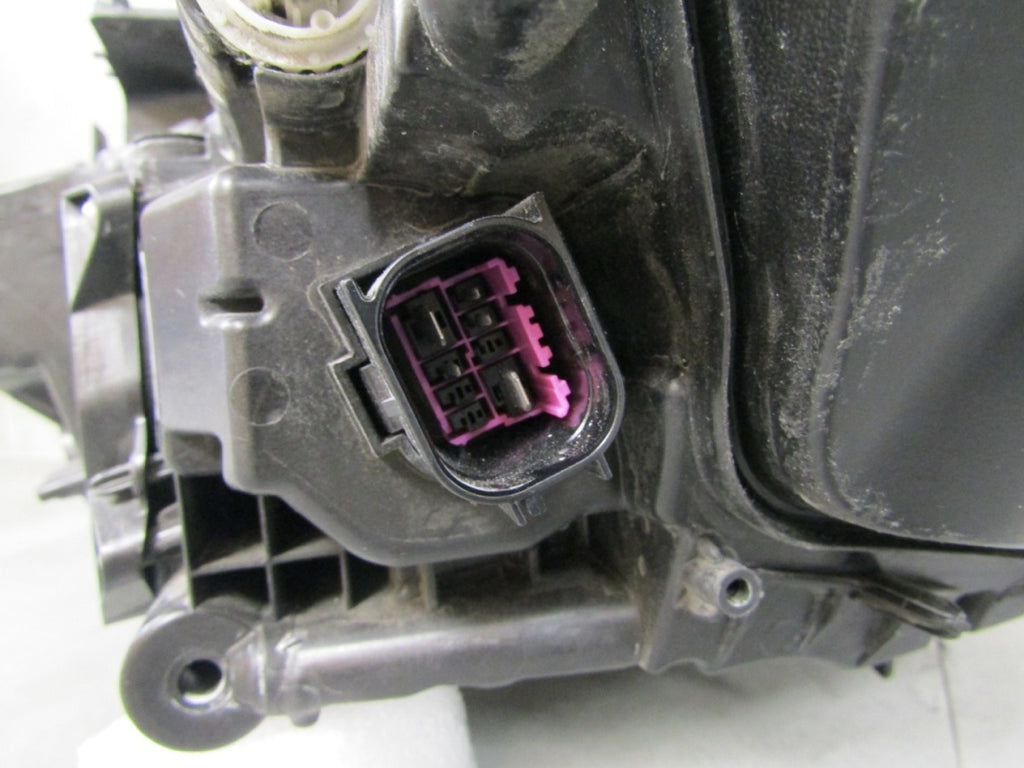 Prednji far AUDI A6 C8 LED 18- RH desni 4K0941034