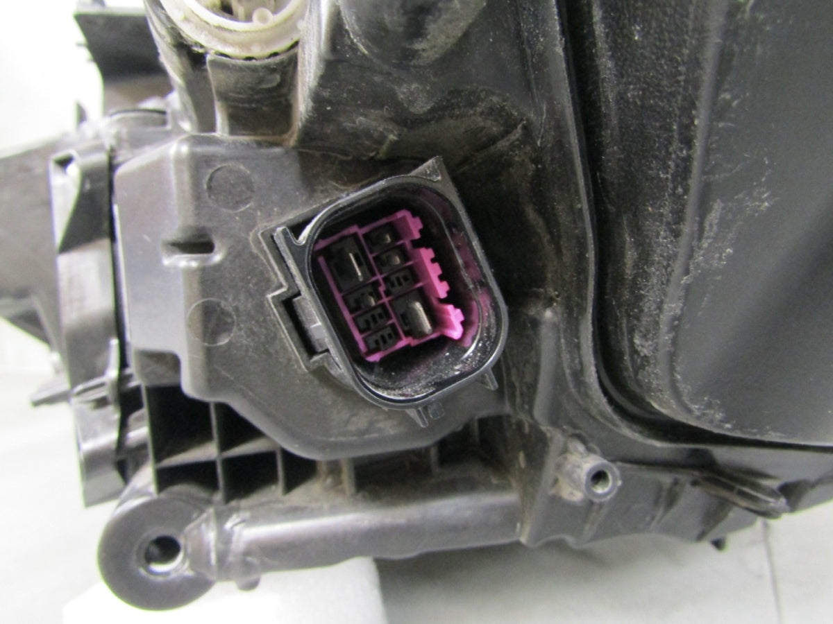 Prednji far AUDI A6 C8 LED 18- RH desni 4K0941034