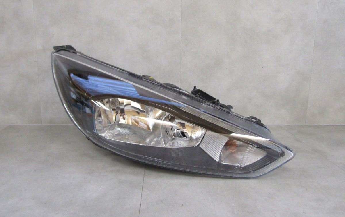 Prednji far FORD FOCUS MK3 III LIFT 14-19 halogen Z LED RH desni F1EB-13W029-AG