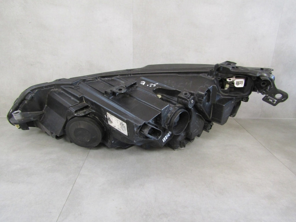 Prednji far VOLKSWAGEN VW GOLF 8 VIII LED 19-24 RH desni 5H1941006