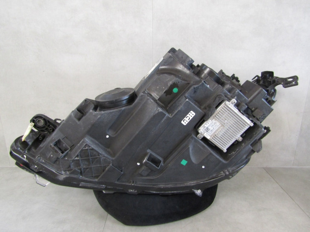 Prednji far VOLKSWAGEN VW GOLF 8 VIII LED 19-24 RH desni 5H1941006