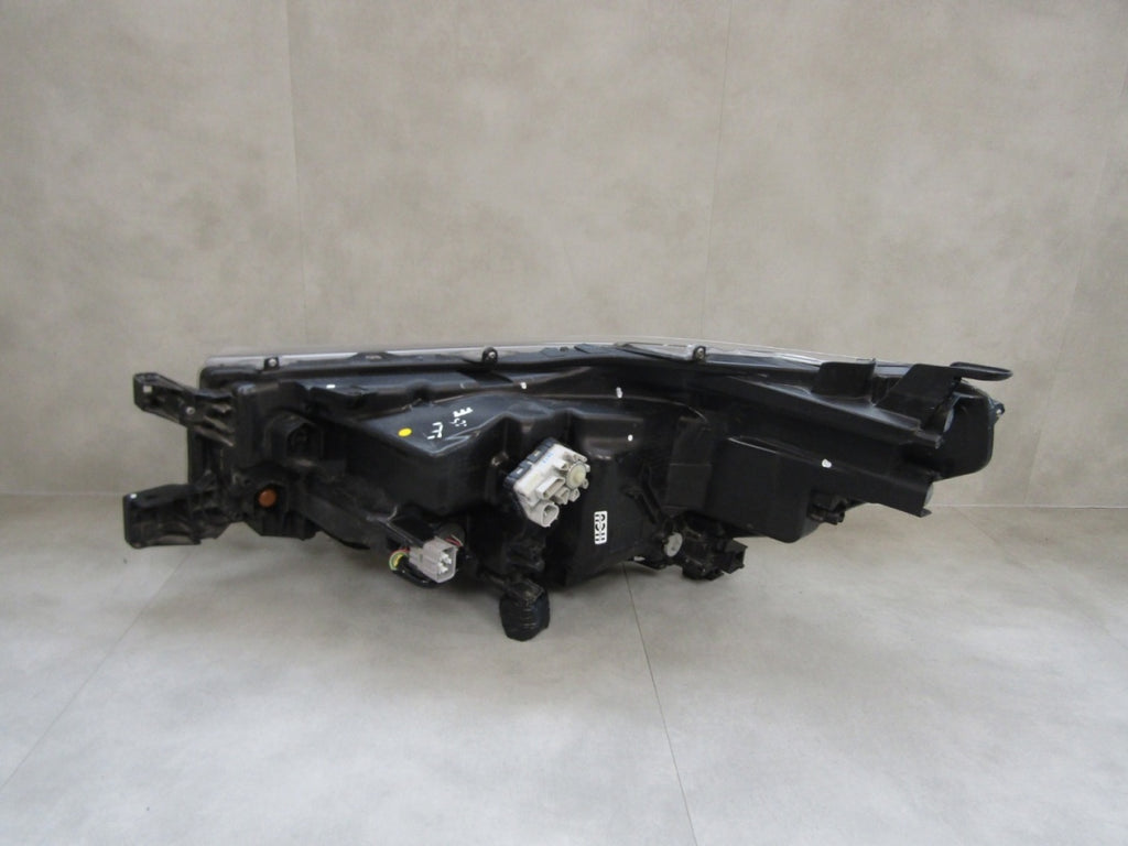 Prednji far TOYOTA HILUX VIII 8 LIFT FULL LED 20- RH desni