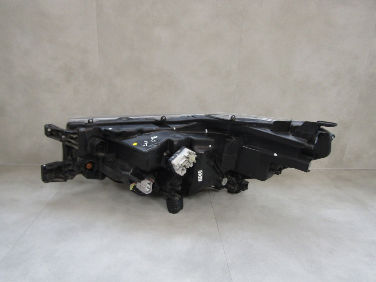 Prednji far TOYOTA HILUX VIII 8 LIFT FULL LED 20- RH desni