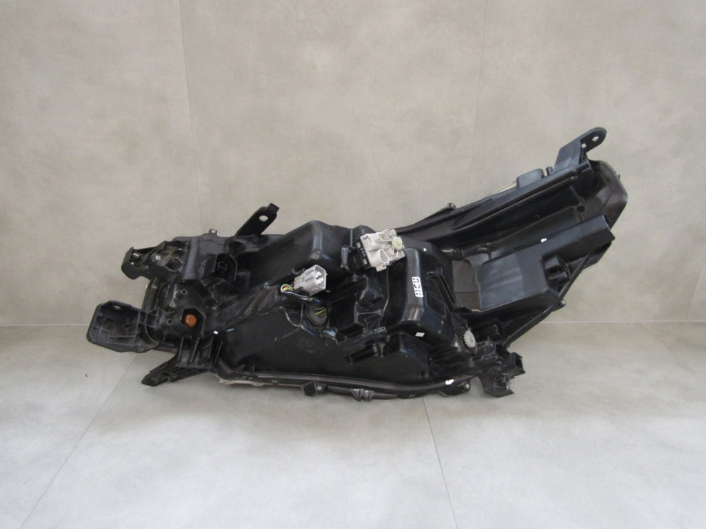 Prednji far TOYOTA HILUX VIII 8 LIFT FULL LED 20- RH desni