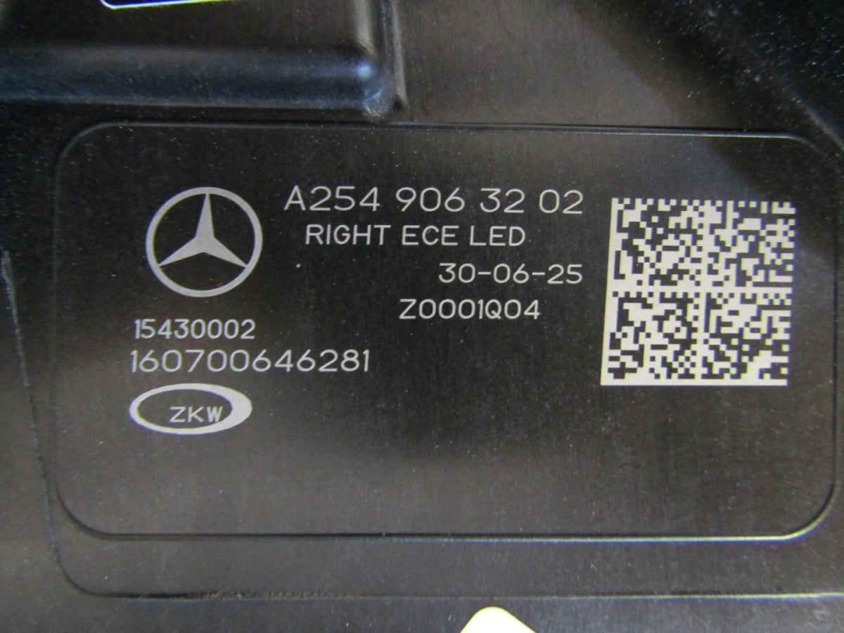 Prednji far MERCEDES GLC 2 W254 FULL LED DIGITAL LIGHT 22- RH desni A2549063202